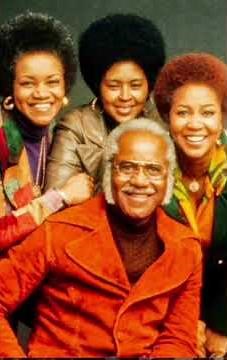 THE STAPLE SINGERS ... LET'S DO IT AGAIN