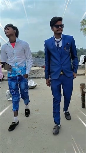 Fashion | Skincare | HairStyle on Instagram: "So You are Also a Kannapi, If you are Still Showcasing yourself with these Kind of Dressing Sense! Change it and Elevate You to the Next Level, Follow Us Then !!! #chapri #ᴛʀᴇɴᴅɪɴɢʀᴇᴇʟs #tamilan #malluwood #mensfashionpost #mensfashionblogger #likelikelike"