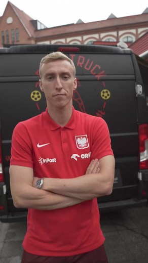 Adam Buksa odpowiada 🫰 | Meczyki.pl