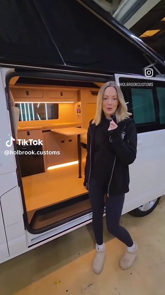 Whistle stop tour of our latest bespoke camper which flew the next yesterday 🖤 It’s been a dream to build and design this on-off camper for such a great couple. Thier interior choices are incredibly beautiful and have created a warm, luxurious feel. Thank you so much for trusting us to build your dream camper 🖤 #campervan #bespoke #vwcamper #vanlife