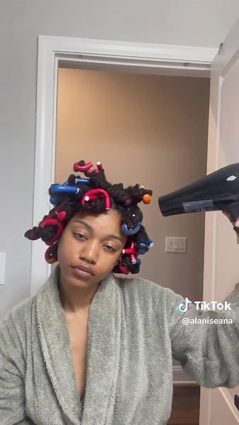 How to Achieve Soft Curls with Flexi Rods on Locs