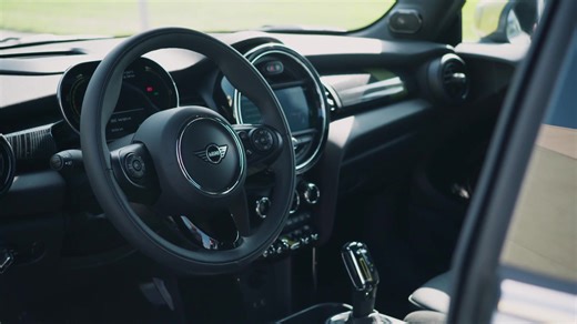 The new MINI Cooper SE Interior Design