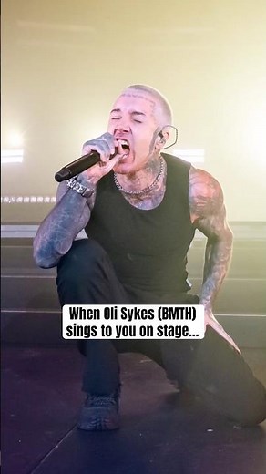 When Oli Sykes (BMTH) sings to you on stage… | Bring Me The Horizon Live #bringmethehorizon #bmth