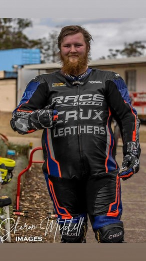 Reece Cram recently completed a 2-hour endurance race in his brand-new custom setup — a Kangaroo Leather Crux Custom Suit paired with matching Kangaroo Race Gloves 🦘 | Crux Leathers