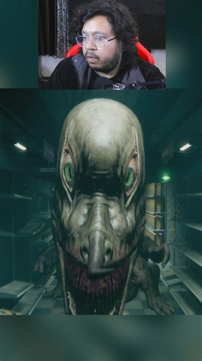 Giant Monster caught me in Hellmart #horror #gamerrochi #horrrorgames #scarygame #hellmart
