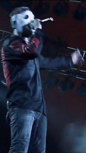 this is what a Slipknot concert feels like 🫨😵‍💫🔥 #slipknot #psychosocial #slipknotconcert #slipknotlive #coreytaylor #coreytaylorslipknot#heavymetal #slipknotmusic #crazyconcert #punkchannel #calyxrockofficial #foryou #foryoupage #fyp