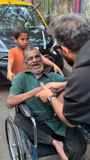 Hussain Mansuri on Instagram: "Tu bas dua kama. Phir tujhse Ameer koi nahi💯❤️ #humanity #instagood #hussainmansuri"