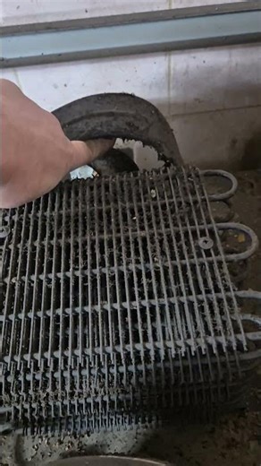 This video shows a video of a LG commercial refrigerator in Jinrye-myeon, Gimhae, with a door tha...