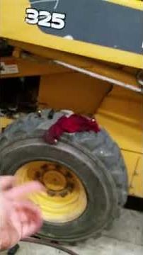 2006 john deere Skid steer oil drain locations