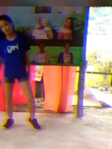 🙌🏻 I once aspired to be a kpop idol when I was little.