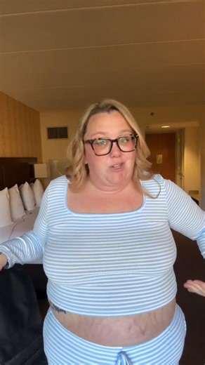 4K views · 20 reactions | Experience ultimate comfort with our Seamless Plus Size Bra! Soft, breathable fabric and seamless design provide a smooth silhouette. With adjustable straps and supportive cups, you'll feel confident and carefree all day. Treat yourself to comfort! | Compariston+63 | Facebook