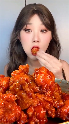 Fried Chicken With Sweet Honey Eating & Mukbang 🍯🍗 #asmr #shorts