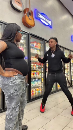 so embarrassing bra😭😭😭 #fyp #viral #blooper #hopouttheporch #funny | Bloopers