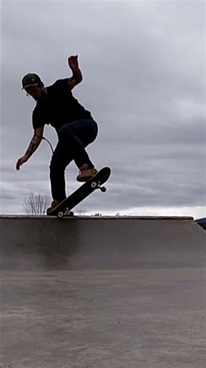 Combo combo #tricks #skate #skateboarding