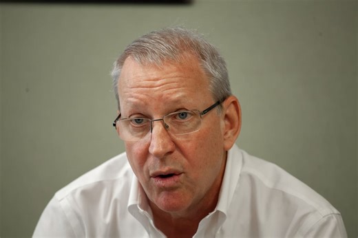 El titular del Incaa Carlos Pirovano defendió la película de Francella, pero admitió que no la vio