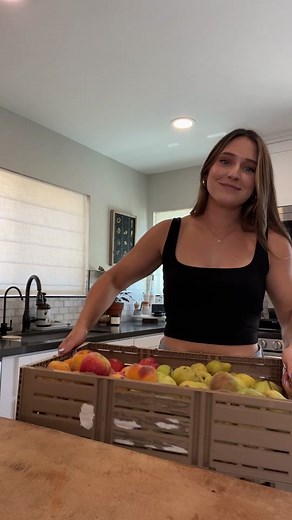 Homemade fruit puree is easy & the best way to save your fruit thats starting to spoil #ReTokforNature #peach #puree #easyrecipe #summerrecipes