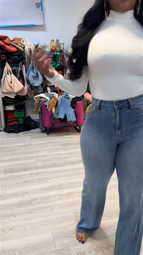 Swank A Posh - Super Swank Stretch Jeans on Instagram: "NEXT MOVE JEANS! LONG INSEAMS 👀 MADE FOR YOUR BODY TYPE"