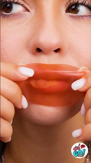 ¡Labios SECOS en 1 segundo! 😂 ¡MASCARILLA INVERSA! #risa #reversa #mascarilla