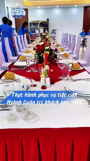 Tiết học Thực hành phục vụ Tiệc cưới của các bạn sinh viên C21A Trường Cao đẳng Du lịch Hà Nội. #tuyểnsinhnăm2026 #caodangdulichhanoi #2k8 #hockhachsan