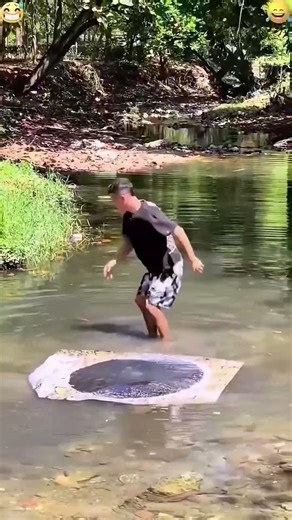 Insane 3D Optical Illusion Floor Prank! 😵‍💫#usa #america #newyork #funny #viralusa ​#prank