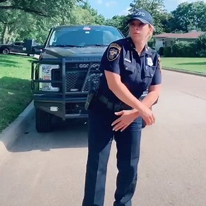 Mom, Army Veteran 🇺🇸, FW Police Officer 👮‍♀️, Tactical Paramedic, & Devoted Public Servant who works tirelessly & joyfully to humanize the badge! We think Officer Brandi embodies every value we at Ranch Hand Truck Accessories stand for & we thank her & every one of our first responders for YOUR daily service! We also think her sweet traffic direction dance moves in front of this RH equipped service vehicle might just start a new Ranch Hand First Responder Dance Challenge....Who’s next? #Ranch