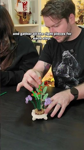 how two people build the same lego set #lego #legobuild #couples
