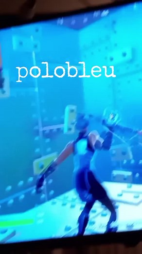 Vidéos de polo_bleu (@polo_bleu132) avec Banane fortnite parodie ne revient pas - kebou officiel