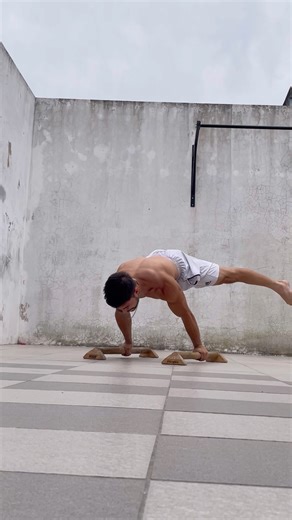 Straddleboard + Handstand Combo 🔥