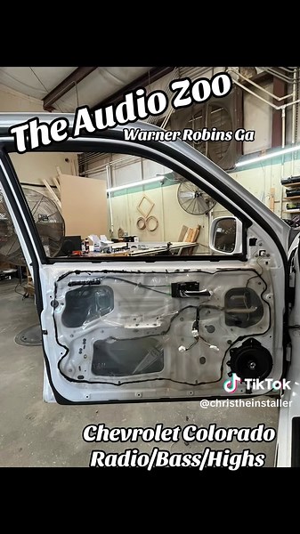 The audio Zoo Warner Robin Ga , we had a Chevrolet Colorado , radio / bass / highs #fyp #foryoupageofficiall #georgia #warnerrobinsga #caraudio