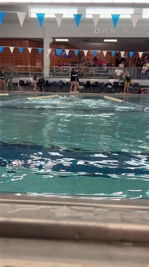 Homecoming Transition Tutorial for Swim Enthusiasts