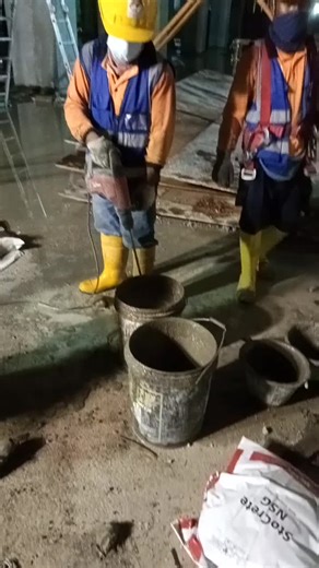 column grouting using cement gred 70#precaster #civilengineering #bangladesh🇧🇩 #cement#workers