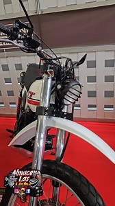 Yamaha TT 500 del año 1979 🏍🏍🏁🏁 feria de las dos ruedas 2025 🏍🏍🏁🏁 . . . . . #flattrack #rotax #streettracker #dtx #hooligan #motorcycle #flattrackers #flatoutfriday #hooliganracing #scrambler #honda #kawasaki #yamaha #sportster #vintagemotorcycle #harley #flattrackracing #flattracker #sr500 #repost #trackerthursday #vintagedirttrack #yamahasr500 #yamahaxt500 #yamahatt500 #gofastturnleft #vintageflattrack #xt500 #dirttracker #tt500 | Almacen las motos