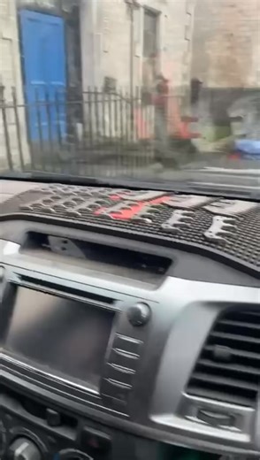 It's been a while but big Lawrence Ewart is back with his shearing gear hacks! | Shearing school