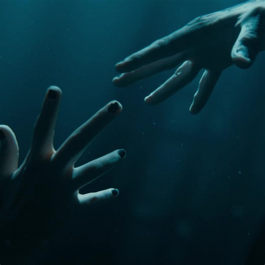 40K views · 565 reactions | La venganza tiene un nuevo rostro en El Cuervo. Bill Skarsgård nos lleva a un mundo de oscuridad y justicia. ¡No te la pierdas en cines próximamente! #ElCuervo | Bf Distribution | Facebook