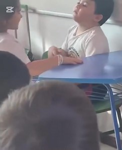 2M views · 10K reactions | الفيديو ده عسل اوي الولد ده عنده توحد وفي فصل كله عيال طبيعية البنت دي الوحيدة اللي دايما بتكلمه وتلعب معاه وبتحاول تواسيه كل يوم凉❤️❤️❤️ | Mohamed Mostafa | Facebook