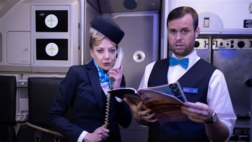 Mandy S03E01 - Destination: Dundee / Get Mandy Carter