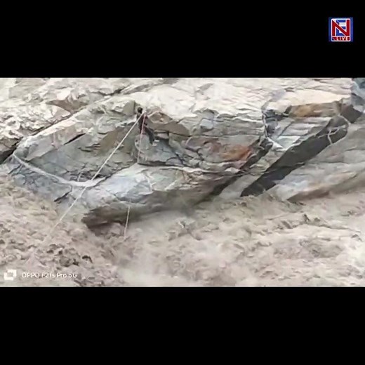 Minister Samdup Lepcha crosses raging Teesta river through temporary zipline to meet victims