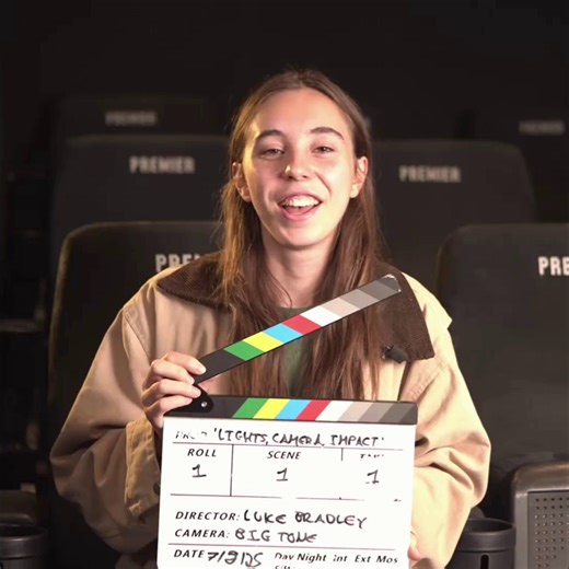 BA (Hons) Filmmaking graduate Iria talks about how her experience as a gaffer made her appreciate the importance of good lighting in film 💡 | London Film Academy