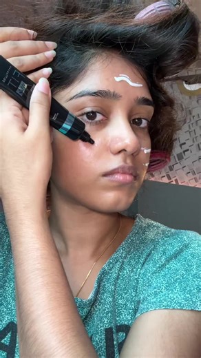 Hair Roller Day: Perfect Curls and Styling Tips