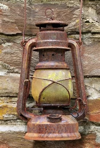 Efficient Spray Rust Cleaner for Restoration