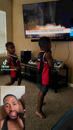 This is how I envision EVERYONE watching Local 12 News 🤣👀😎 If you’re on the TikTok give me a follow: @KyleInskeep12 ✌🏾❤️ | Kyle Inskeep