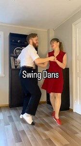 Til alle som er glade i å danse Swing og 50-talls musikk 💃🏼 Neste år arrangerer vi, Sondre & Tanya, Rock´n´Swing Dansefestival! Bli med på en innholdsrik dansehelg den 23 - 24. mai fylt med det beste av 50-talls musikk og swing dans midt i Oslo sentrum 🤩 Bare 5 minutter gange fra Nationaltheatret Stasjon! �Alle swingdanse-stiler er hjertelig velkomne hos oss 🥰�2 fartsfylte dansekvelder med live band - @boogiebanausen , herlig DJ musikk og bar 🔥Lærerike og interessante swing dansekurs med So