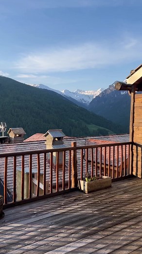 My view this morning ❤️ Listen to the cow bells! 😍 Our retreat is going well and I’m loving it here in the gorgeous Italian alps. I’ll share more photos and videos soon. 😊 #italy #italianalps #pragelato #mountains #italyretreat #retreat #cookingretreat #uirkycooking #travel #travelitaly #traveltheworld #cowbells #cows #mountainlife | Quirky Cooking
