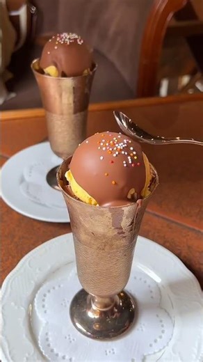 When you order this ice cream, the waiter literally runs to bring your order.