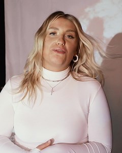 I am so excited for you all to see behind the scenes of the filming of 'Dream On Me'! I had such a great time filming this with a fabulous team and I can't wait for you all to see what it's like behind the curtain 👀 Watch the full video here: https://lnk.to/DreamOnMe-BTS 💖 X. E | Ella Henderson