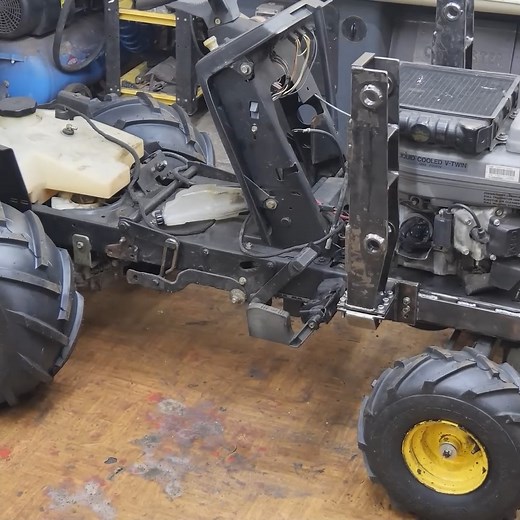 Can Lawn Tractor be a Hydraulic Loader Workshop From Scratch | Miniviclas