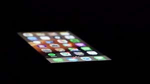 This trick will make reading on your iPhone at night much better | Insider Tech