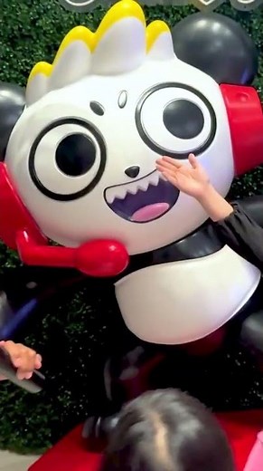 World's BIGGEST Combo Panda?!