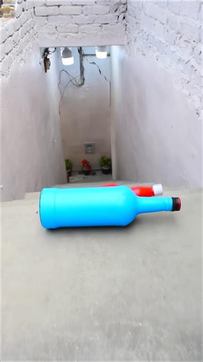 Red VS Blue Breaking glass bottle Crushing Crunchy & Soft Things #shorts#asmr #satisfying🍾🍾