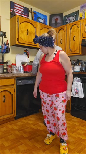 Crocsgal (@crocsgal)’s videos with Rock Steady - Radio Edit - The Whispers